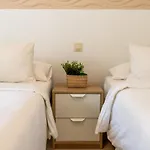 Tranquil 2 Bdrm Peaceful Apt W/ 2 Pools
